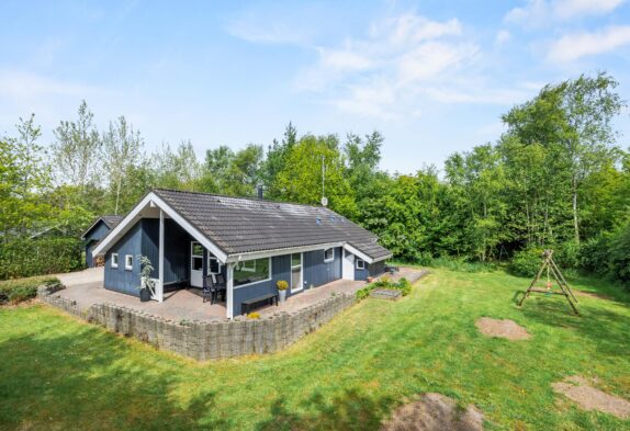 Hyggeligt sommerhus med sauna og plads til hunde