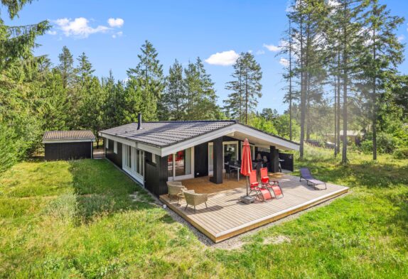 Richtig schönes und gemütliches Ferienhaus mit Kaminofen in Houstrup