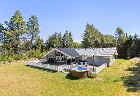 Gemütliches Ferienhaus mit Whirlpool und Sauna