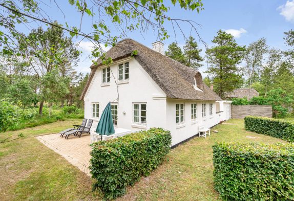 Echte Ferienhaus-Idylle direkt am Wald und Heidestück