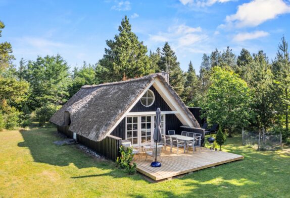 Klassisches Sommerhaus mit Shelter in Houstrup