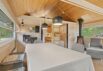 Hyggeligt sommerhus med skøn træterrasse (billede 9)