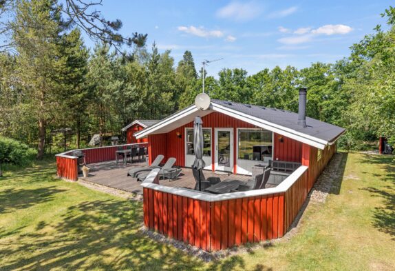 Helles und gemütliches Holzhaus mit Kamin
