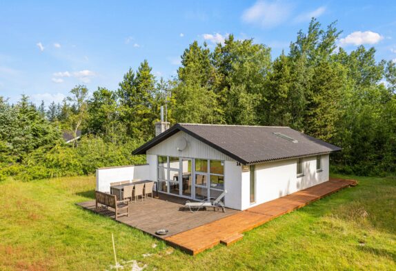 Sommerhus i Houstrup på 2118 m2 stor naturgrund