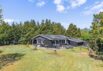 Hyggeligt træsommerhus med overdækket terrasse (billede 1)