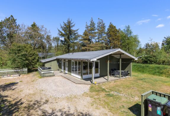 Hundevenligt familiehus med sauna i den smukke natur