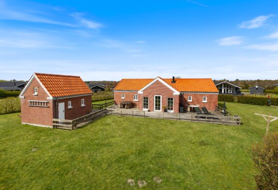 Schönes Ferienhaus in Bork Havn mit Sauna