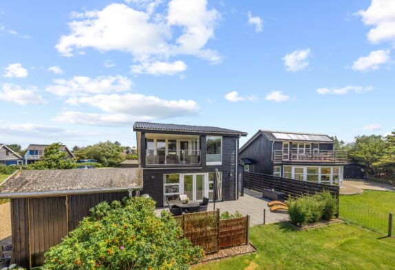 Ferienhaus für 5 Personen mit Whirlpool und eingezäunter Terrasse
