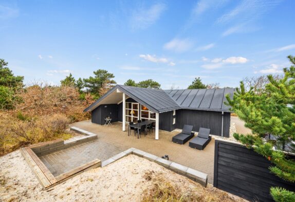 Hygge i naturskønne omgivelser i sommerhus i Henne Strand