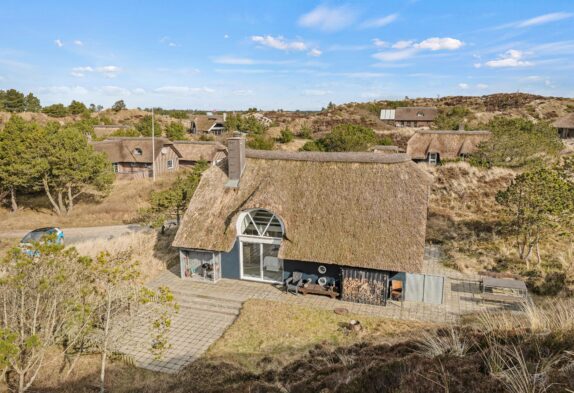 Idyllisches Sommerhaus in Henne Strand