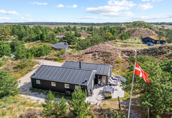 Schönes, luxuriöses Ferienhaus mit Sauna & Badetonne
