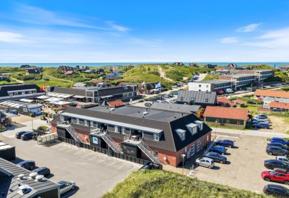 Hübsche Wohnung mit Whirlpool und Sauna mitten in Henne Strand