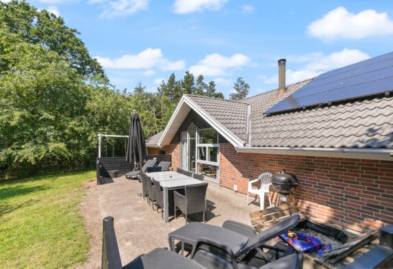 Pool, sauna og spa i sommerhus i Henneby