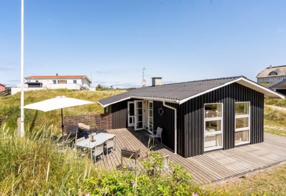 Schnuckeliges, kleines Ferienhaus nur 400 m zum Strand, 2 Hunde