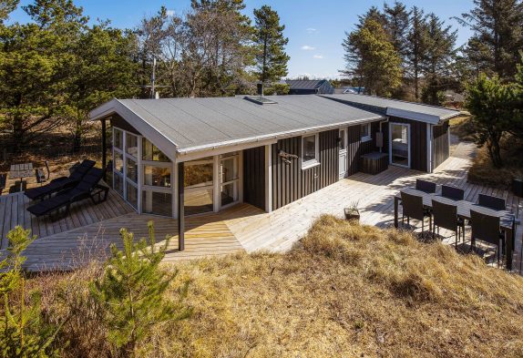 Modernes vier Sterne Ferienhaus mit Aussensauna und Kaminofen in Vejers