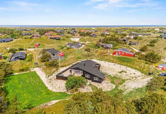 Flot sommerhus i Vejers på Kratvej 16