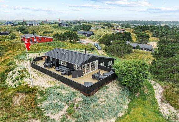 Flot sommerhus i Vejers på Kratvej 16
