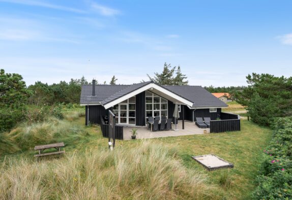 5-stjernet luksushus med spa og sauna og kun 200 meter til stranden
