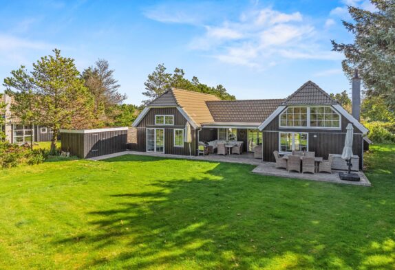 Schönes großes  Ferienhaus mit Sauna und Billard, 2 Hunde erlaubt