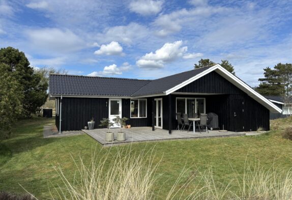 Klassisches Ferienhaus „Hygge“ mit Kamin für 6 Personen in Blåvand