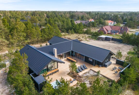 Fantastisches Poolhaus für 20 Personen in Blåvand