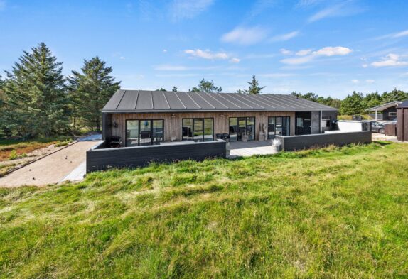 Modernes Ferienhaus mit Sauna und Außenwhirlpool