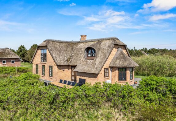 Strandnahes 10-Personen-Ferienhaus in Blåvand