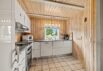 Dejligt sommerhus med brændeovn, spa og sauna (billede 10)