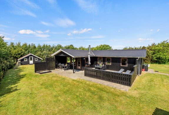 Willkommen in eurem Ferienhaus mit Holzofen in Blåvand