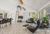 Schönes, helles Ferienhaus mit Indespa, Indesauna und Kaminofen in Blåvand (Bild  2)