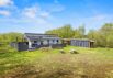 Hyggeligt feriehus med lukket terrasse i Rindby (billede 1)