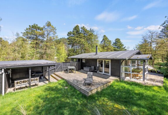 Gemütliches Ferienhaus auf idyllischem Grundstück