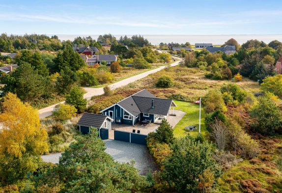 Gemütliches, modernes Ferienhaus mit großer Terrasse und Kamin