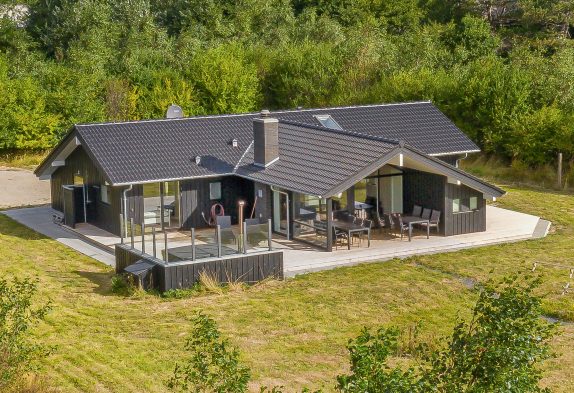 Moderne feriehus med indendørs spa, sauna og vildmarksbad