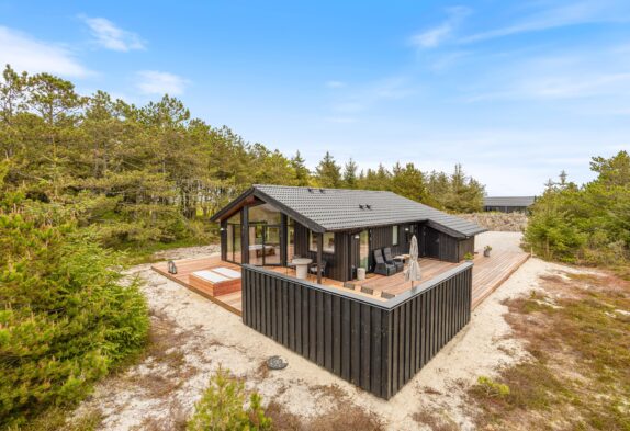 Moderne 6-personers sommerhus med ladestik til elbilen