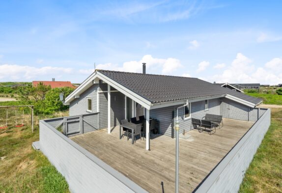 Schönes Ferienhaus mit geschlossener Terrasse