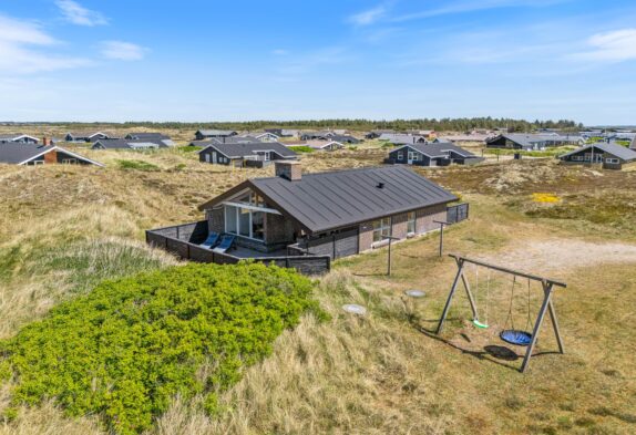 Strandnahes Ferienhaus mit geschlossener Terrasse – 2 Hunde