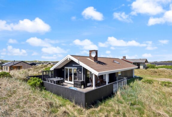 Attraktives, strandnahes Ferienhaus mit Sauna sowie für Hundehalter