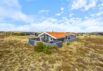 4-personers træsommerhus ved Vesterhavet med dejlige terrasser (billede 1)