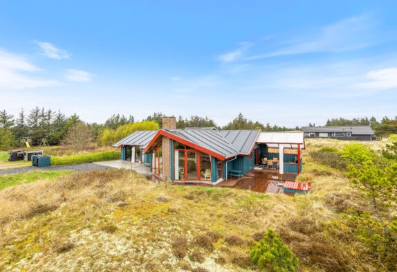 Hyggeligt feriehus med brændeovn og sauna