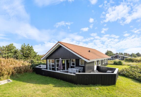 Sommerhus med lukket terrasse ideelt til ferie med hund