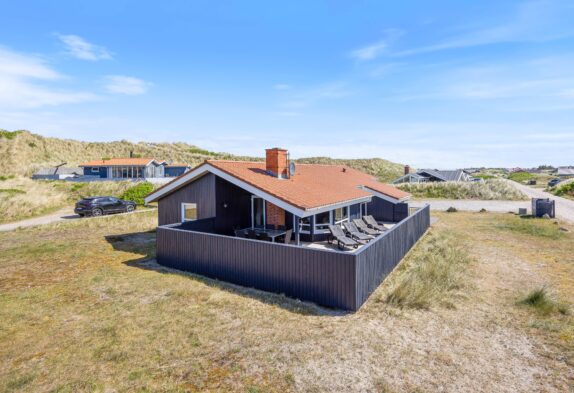 Ferienhaus mit geschlossener Terrasse, Kaminofen & Wärmepumpe