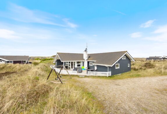 Velplejet sommerhus med sauna i Bjerregård