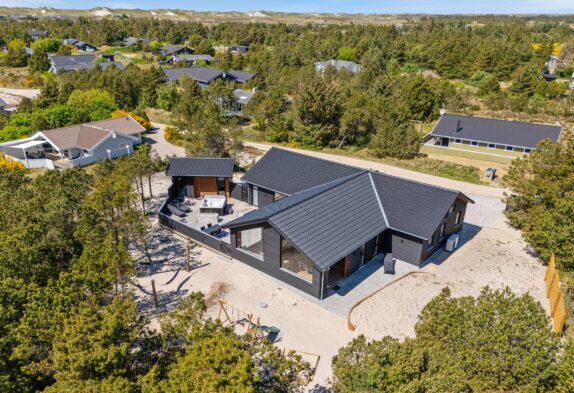 Ferienhaus mit Außenwhirlpool, Außensauna und Billardtisch
