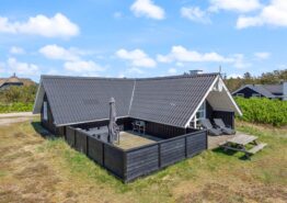 Klassisches Ferienhaus mit Kamin und geschlossener Terrasse. Kat. nr.:  B2514, Julianevej 22;
