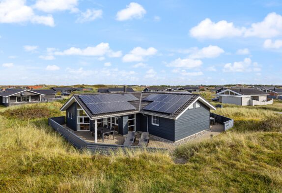 Strandnahes Feienhaus für 8 Gäste und 1 Hund in Bjerregård