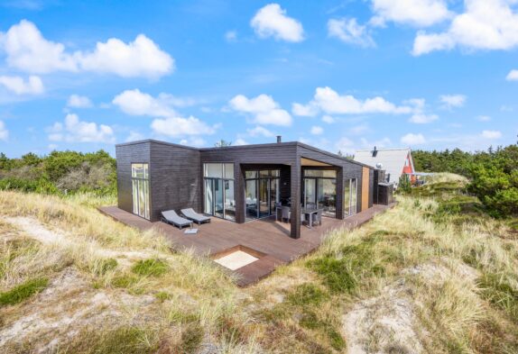 Neu gebautes Luxusferienhaus mit Nordsee in nächster Nähe