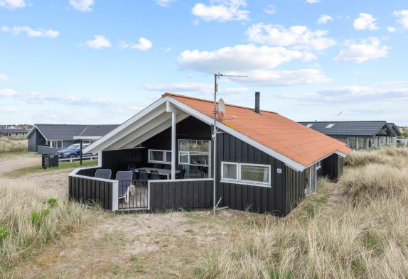 Ferienhaus mit gemütlicher Terrasse an der Westküste