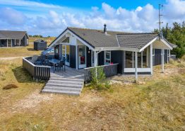 Gutes Ferienhaus auf einem schönen Naturgrundstück. Kat. nr.:  B2677, Bjerregårdsvej 40;