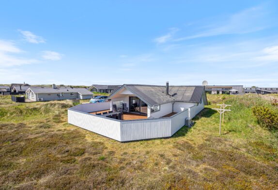 Gemütliches Sommerhaus mit Kamit und schöner Terrasse